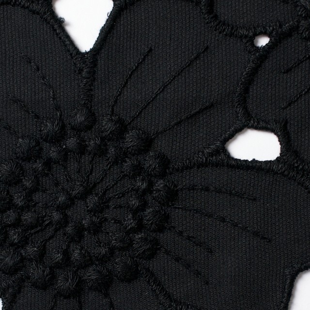 コットン×フラワー(ブラック)×ピケ刺繍_全2色 イメージ1