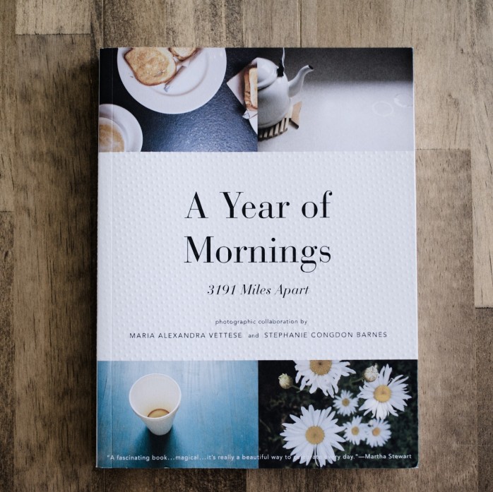 BOOK #001 A Year of Mornings：3191 Miles Apart (MARIA ALEXANDRA VETTESE and STEPHANIE CONGDON BARNES)のサムネイル
