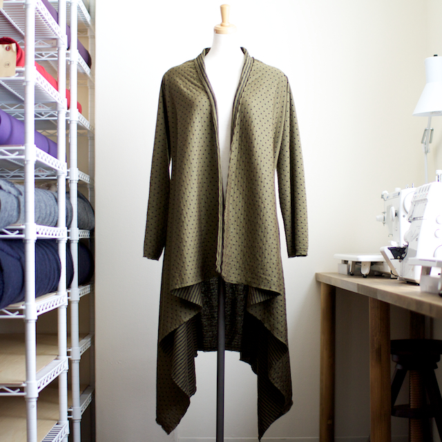 How To 002 Wニットのドレープ ジャケット Fab Fabric Sewing Studio 布地のオンライン通販とソーイングスクール