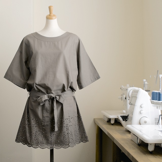 FAB #059 スカラップレース刺繍のオーバーチュニック(オリジナルパターン＃006) | fab-fabric sewing studio |  布地のオンライン通販とソーイングスクール