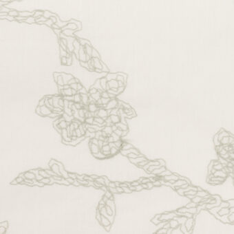 【アウトレット】コットン×ボタニカル(オフホワイト＆アトモスグリーン)×ローン刺繍のサムネイル