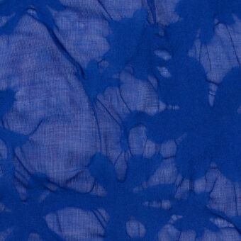 【110cmカット】コットン×フラワー(ブルー)×ボイル_塩縮加工_全3色のサムネイル