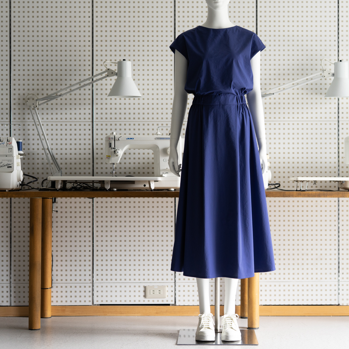 FAB #280 フレンチスリーブワンピース(「シルエットがきれいな、私の定番服」(スタジオシルエット著・日本ヴォーグ社)より)のサムネイル