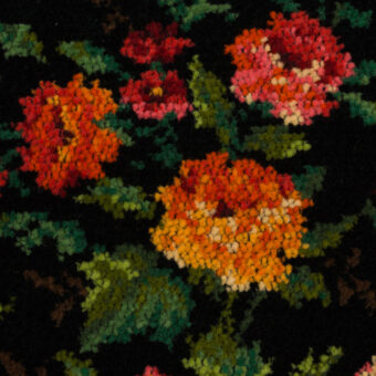 【アウトレット】コットン×フラワー(ブラック＆オレンジレッド)×シェニール織のサムネイル