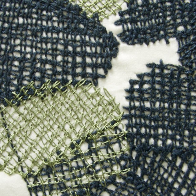 コットン×幾何学模様(アイボリー)×ローン刺繍_全2色 イメージ1