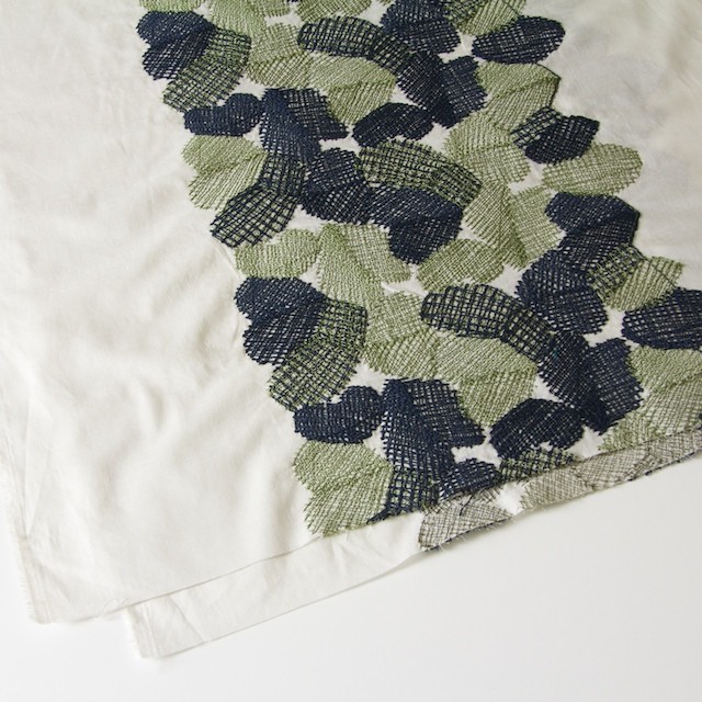 コットン×幾何学模様(アイボリー)×ローン刺繍_全2色 イメージ2