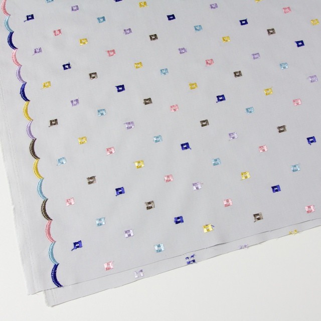 コットン&シルク×幾何学模様(ライトグレー)×ブロード刺繍_全3色 イメージ2