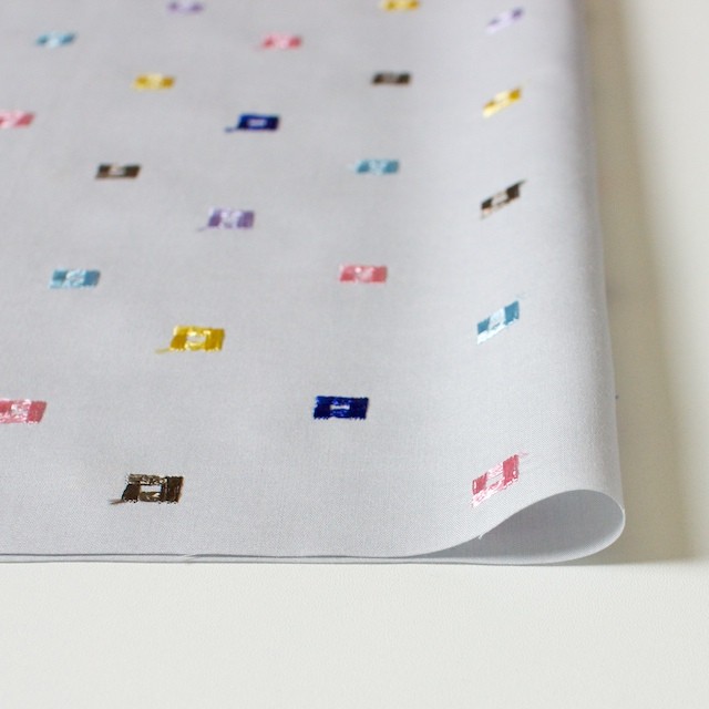コットン&シルク×幾何学模様(ライトグレー)×ブロード刺繍_全3色 イメージ3