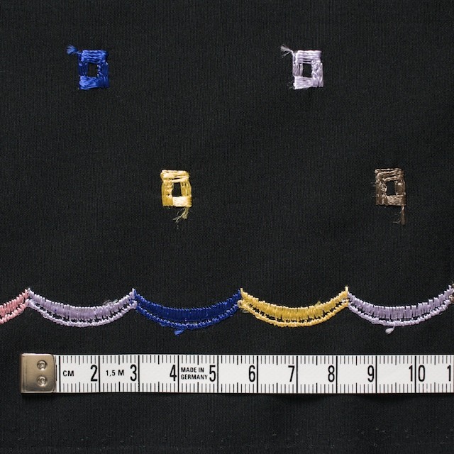 コットン&シルク×幾何学模様(ブラック)×ブロード刺繍_全3色 イメージ4