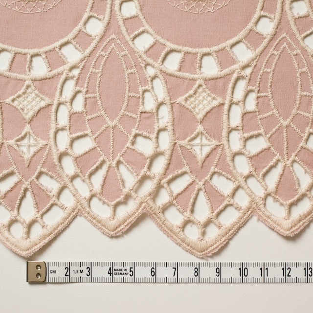 コットン×幾何学模様(アンティークローズ)×シーチング刺繍 イメージ4