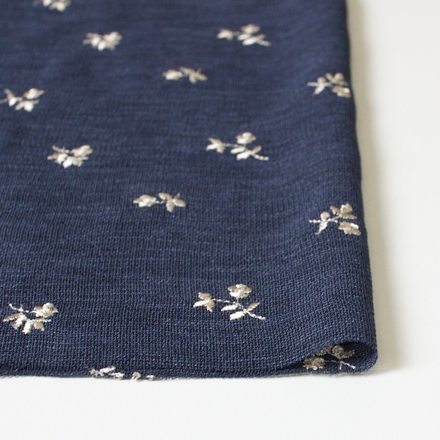 ポリエステル×フラワー(グレイッシュブルー)×メッシュ刺繍(着分) イメージ3