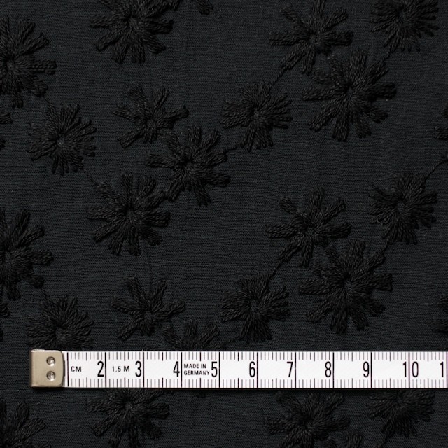 コットン×フラワー(ブラック)×シーチング刺繍(着分) イメージ4