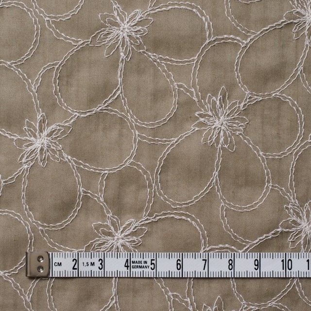 コットン×フラワー(カーキベージュ)×ローンリップル刺繍_全3色 イメージ4