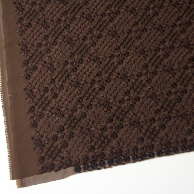 ポリエステル×フラワー(ダークブラウン)×ジョーゼット刺繍 イメージ2