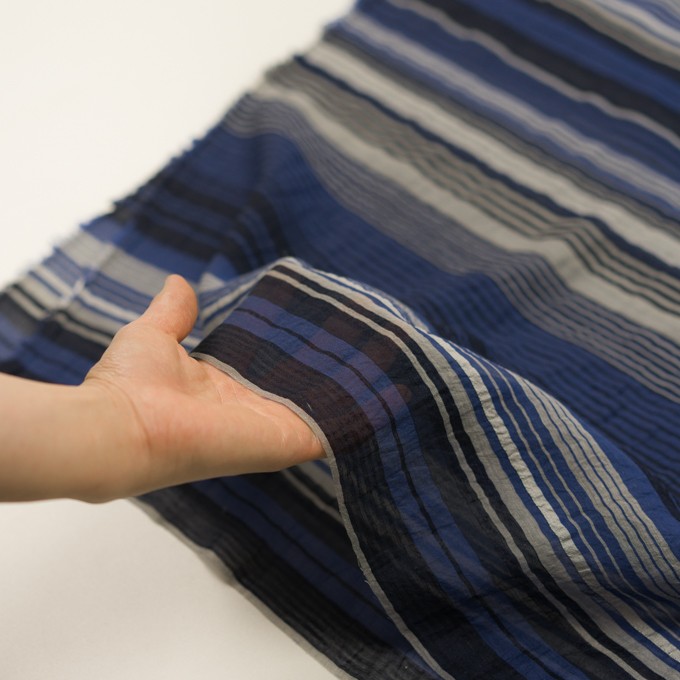 コットンコットン＆シルク混×ボーダー(オリエンタルブルー、シルバー＆ブラック)×オーガンジー・ワッシャー - fab-fabric