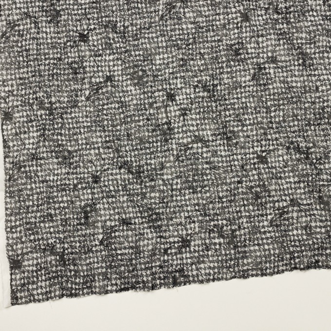 コットン×ペイント(チャコール)×ボイル刺繍 イメージ2